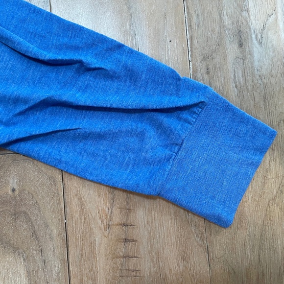 Excellent Condition Steamboat Springs, Colorado Hooded Shirt - Picture 7 of 10